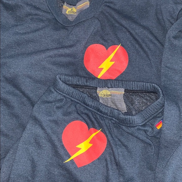AVIATOR NATION SET Heart Bolt Sweatshirt Sweatpants - Picture 2 of 10